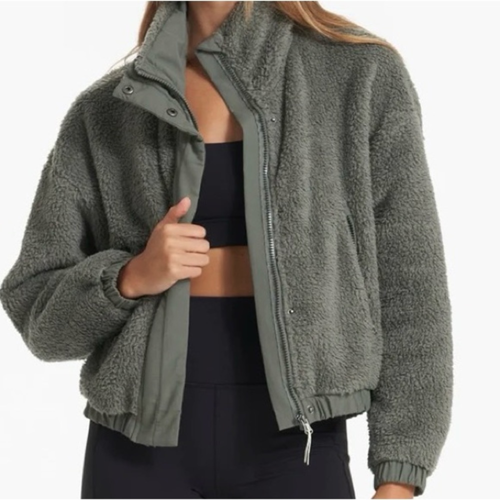 Vuori Cozy Sherpa Jacket High Pile Fleece Full Zip Dusty Pine Green Small - Picture 12 of 14
